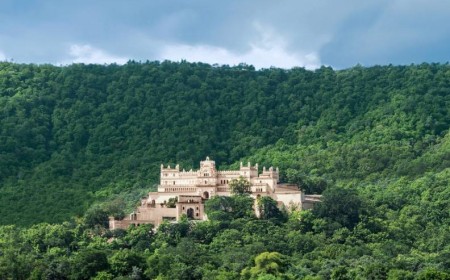 مجموعة أوبروي تعلن عن افتتاح فندق قصر أوبروي راجغار في خاجوراهو