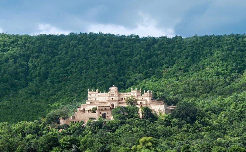 مجموعة أوبروي تعلن عن افتتاح فندق قصر أوبروي راجغار في خاجوراهو