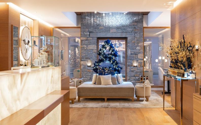 A contemporary design in perfect harmony with its surroundings