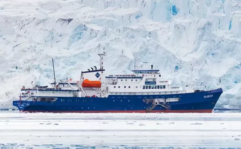 الإبحار إلى جرينلاند