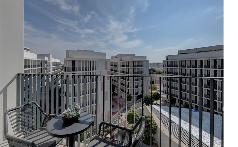 خيارات الإقامة والمرافق الذكية لفندق نِست في الجادة