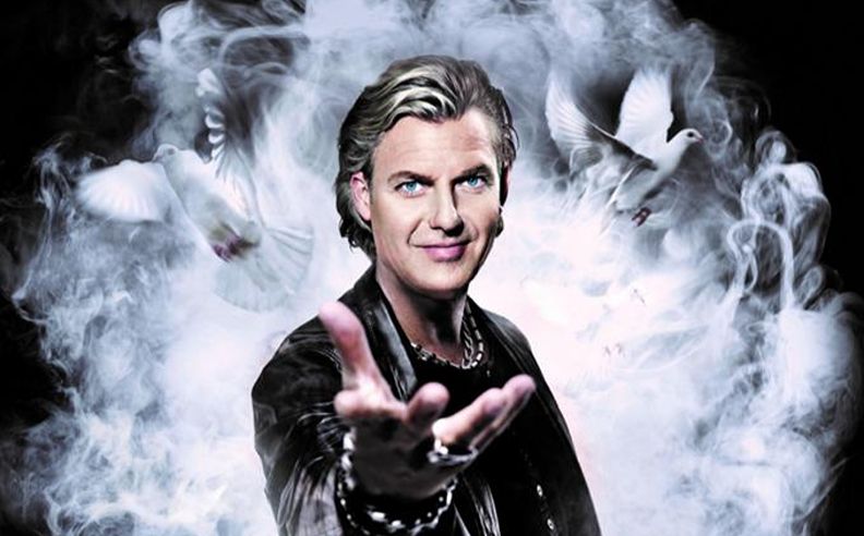 Labero Live: Close-Up Magic & Mind-Bending Illusions in Dubai