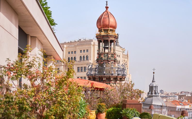 VIP Suite Experience at Four Seasons Madrid for Los Blancos Matches