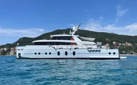 Discover M/Y Vero, the pinnacle of luxury and innovation, designed by Codecasa and Camper & Nicholsons