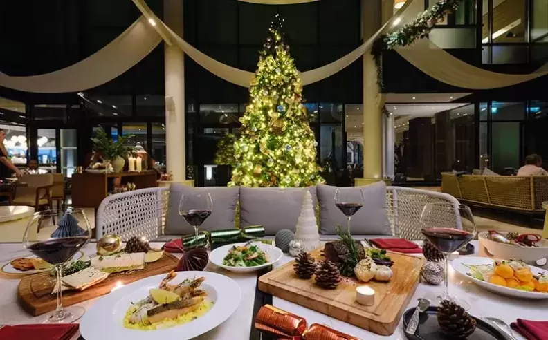 تنوع احتفالي في موقع واحد