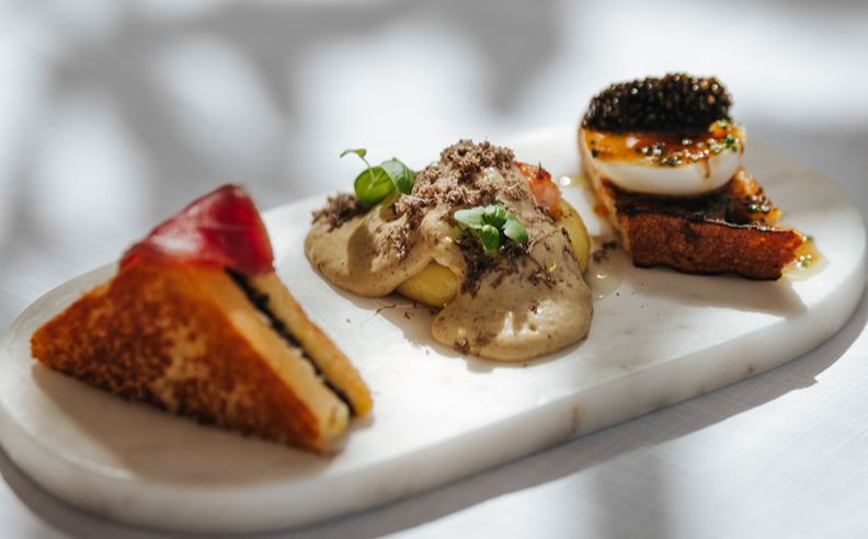 ليلة Golden Midnight Affair في سيرين