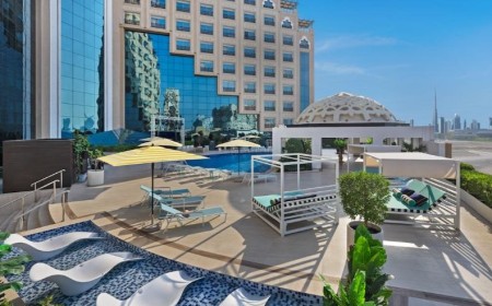 عروض موسم الأعياد في أبرز فنادق دبي وأبوظبي لعام 2025