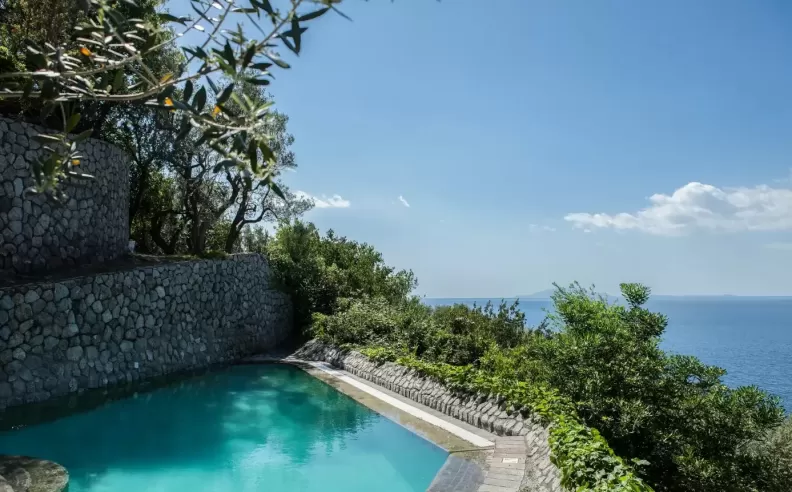 Villa Amalfi A Balance of Art and Nature