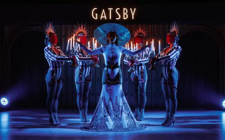 عرض حي يتغير طوال الليل