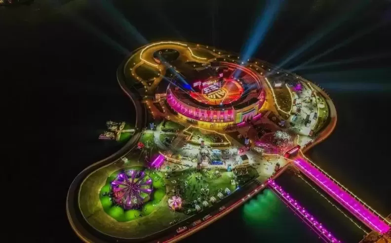 جناح يعكس هوية الشارقة المتكاملة