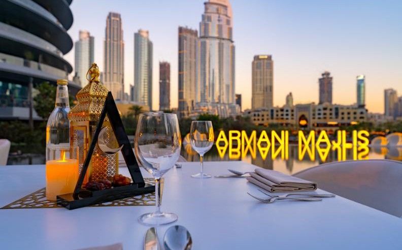 إفطار يزخر بالنكهات العالمية