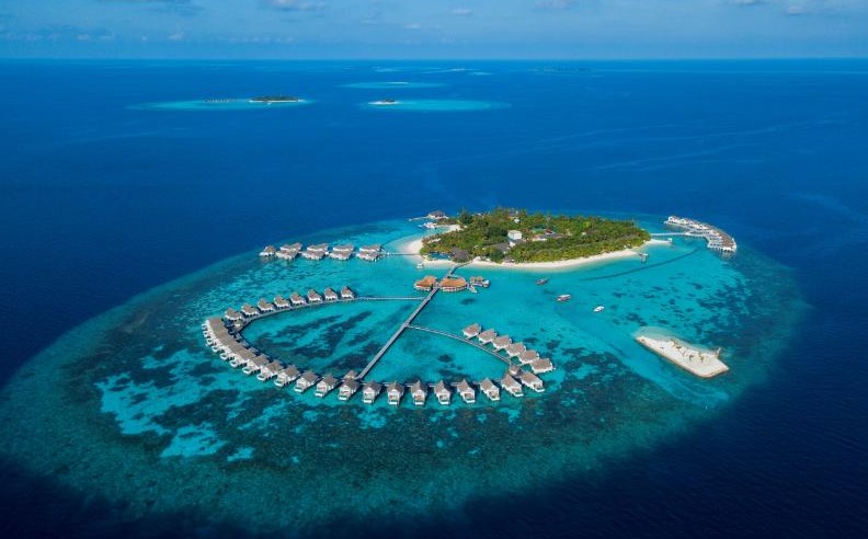 فنادق ومنتجعات سينتارا تطلق عروضها لبداية العام عبر أربع وجهات فريدة في جزر المالديف