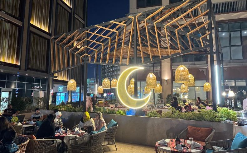 For a Farm-to-Table Iftar with Locally Sourced Ingredients