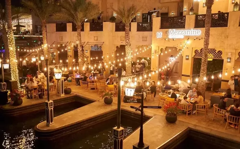 Mezzanine Bar & Kitchen Delivers Warm Classic Dining in Dubai Surroundings