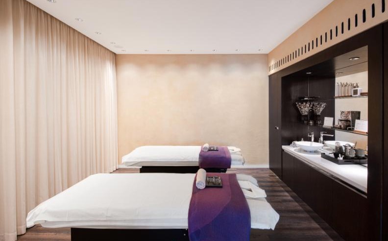 NEW: LA PRAIRIE FACIALS