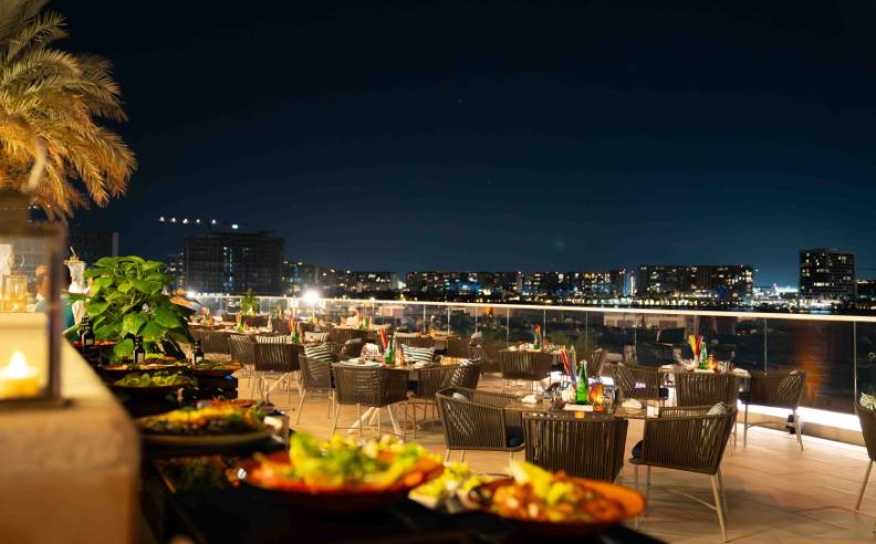 حيث يلتقي رمضان بالضيافة الراقية في فندق هيلتون أبوظبي جزيرة ياس