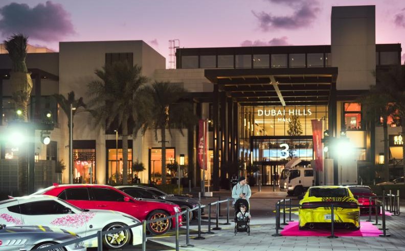 People at the Centre of the Frame