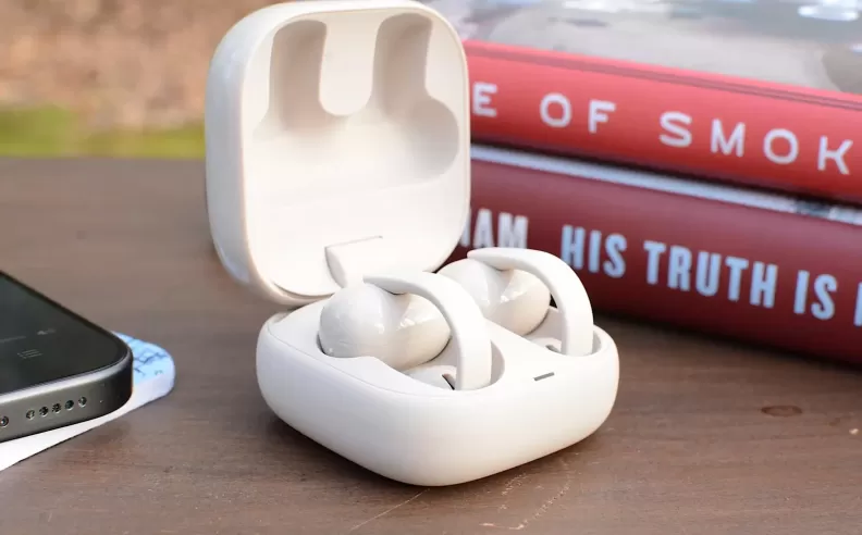 Sony LinkBuds Clip Let You Enjoy Music While Staying Aware Everywhere