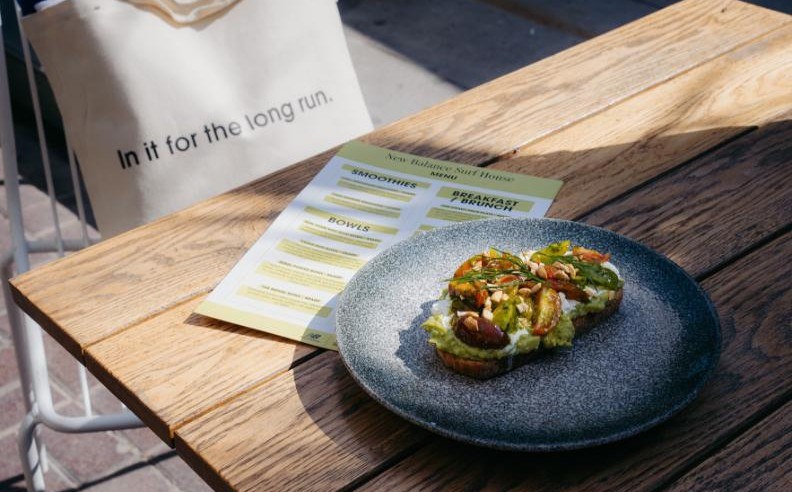 طقوس الصباح والأنشطة الساحلية للعدّائين