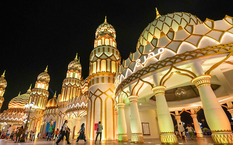 أمسية موسيقية خليجية تضيء القرية العالمية مع 