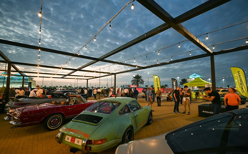 مهرجان ياس للسرعة: الحدث الشامل لرياضة السيارات في أبوظبي