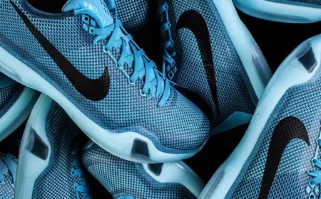 عودة حذاء Nike Kobe 10 Protro 5AM Flight تصميم كلاسيكي بروح أداء حديثة