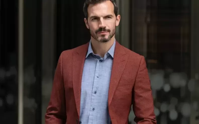 ما وراء البدلة الكلاسيكية