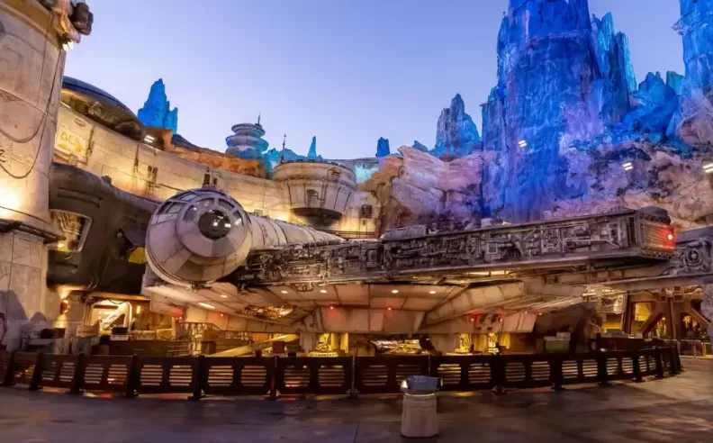 A Galactic Beginning at Star Wars Galaxy Edge