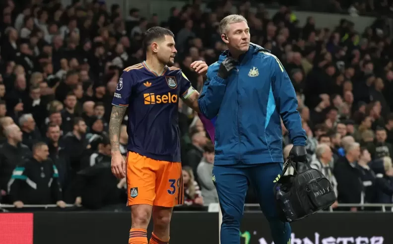 تأثير القرار على أسلوب اللعب والتكتيك