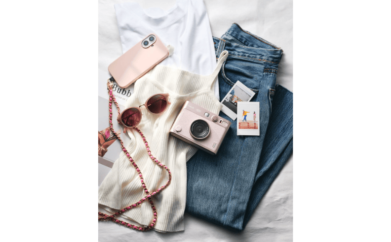 Instax mini Evo™ Gentle Rose