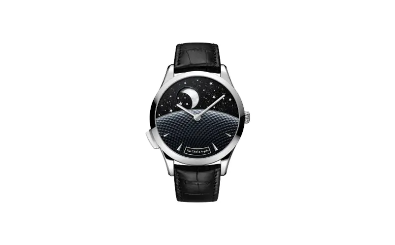 أسلوب حياة يعكس السفر والأناقة