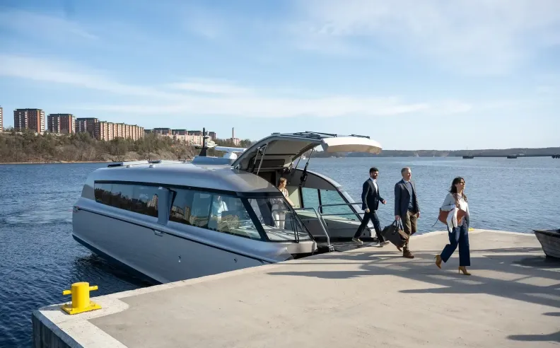 A Cabin Designed for a Business Lifestyle