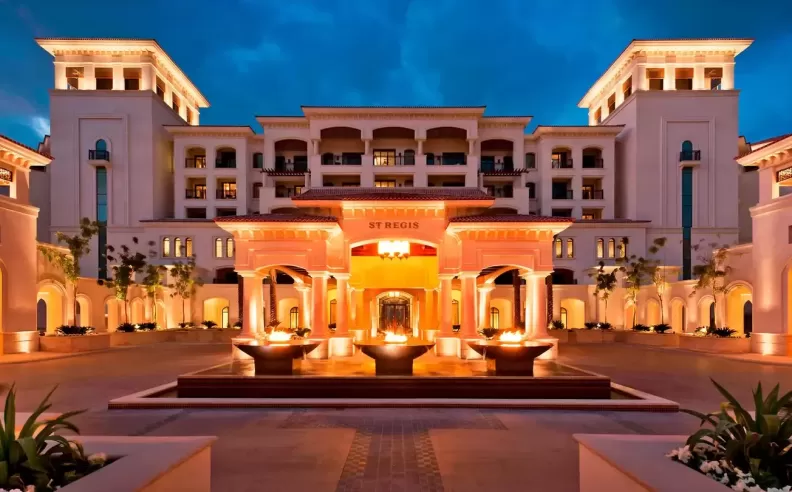 Elegance Meets Heritage at the St. Regis Abu Dhabi