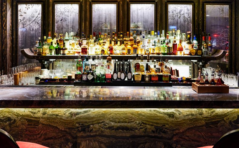 سحر لندن وباريس: تجربة ثقافية فاخرة بين مدينتين