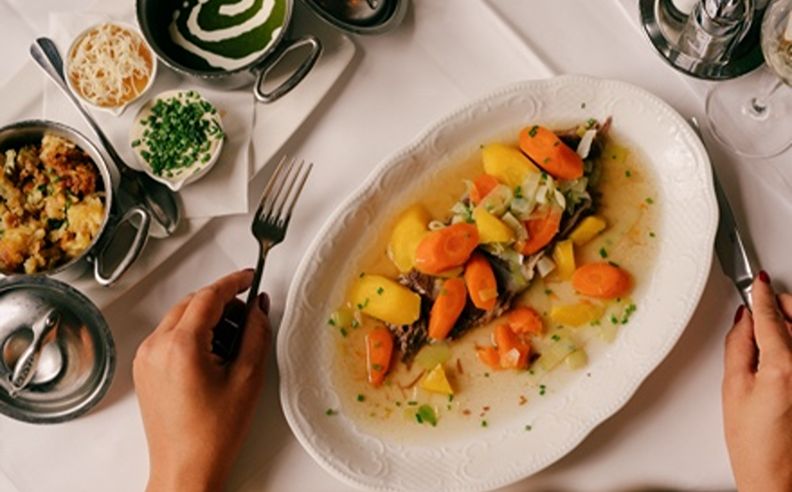 مشهد الطهي في فيينا بين الأصالة والابتكار