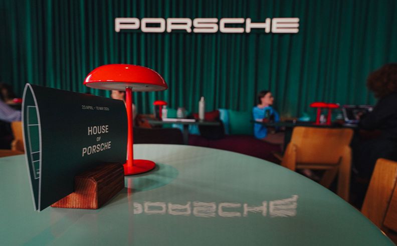 مركز بورشه دبي يكشف عن نسخة جديدة من هاوس أوف بورشه في نادي باوس كلوب